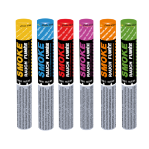 Six fumigènes à main de différentes couleurs (rouge, vert, bleu, blanc, orange et jaune) produisant une fumée dense pendant 90 secondes.