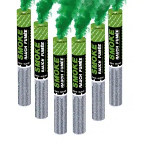 Fumigène à main vert dégageant une fumée intense pendant 120 secondes.